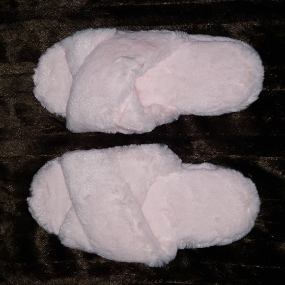 Cross Band Pink Fluffy Soft Slippers Medium - Picture 12 of 13